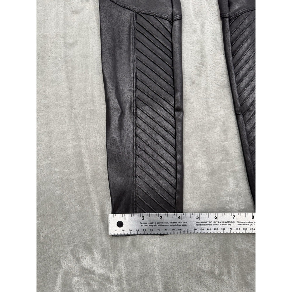 Spanx Faux Leather Moto Leggings Womens Small Petite PS Black Biker Pants Ribbed - Picture 2 of 7